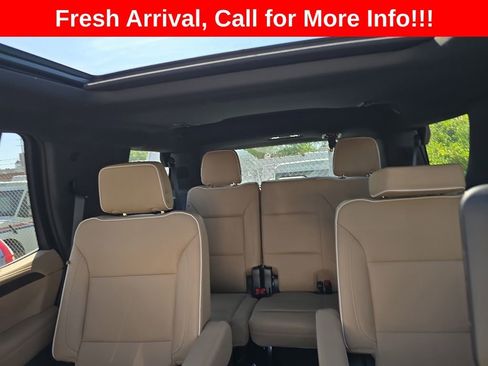Used 2024 Chevrolet Tahoe Premier w/ Advanced Technology Package AWD/4WD image 16