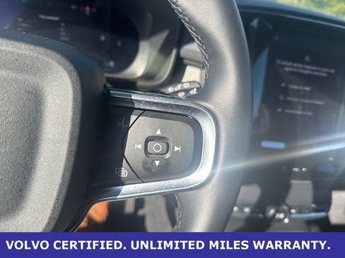Certified 2025 Volvo XC40 B5 Core image 20