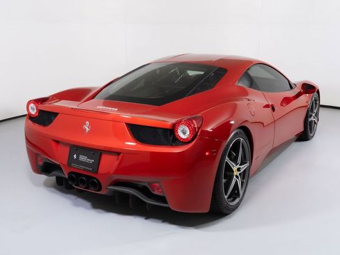 Used 2013 Ferrari 458 Italia Coupe image 2