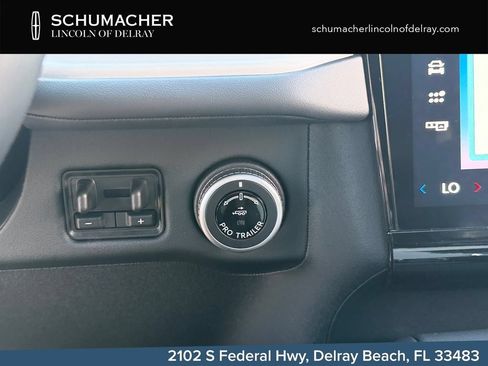 New 2026 Lincoln Navigator Reserve w/ Jet Appearance Package AWD/4WD image 18