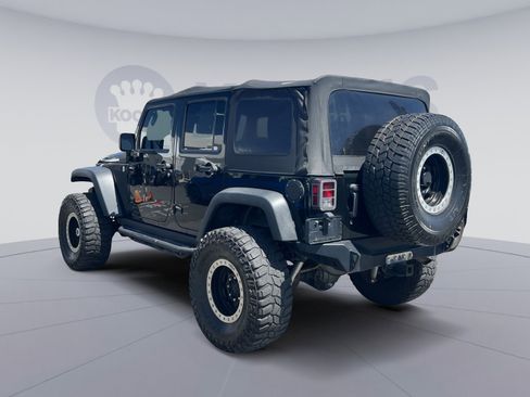 Used 2012 Jeep Wrangler Unlimited Sport AWD/4WD image 8