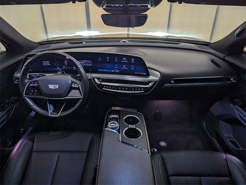 Used 2023 Cadillac Lyriq 2WD image 9