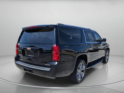 Used 2018 Chevrolet Suburban Premier AWD/4WD image 8