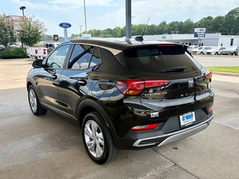Used 2024 Buick Encore GX Preferred w/ Comfort Package FWD image 7