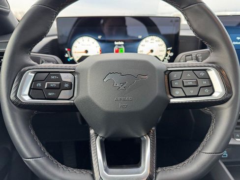 Used 2025 Ford Mustang GT image 18