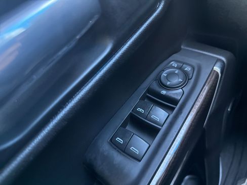 Used 2022 Chevrolet Silverado 1500 LT Trail Boss w/ Convenience Package II image 36