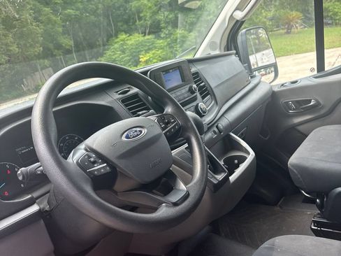 Used 2024 Ford Transit 250 Low Roof w/ Exterior Upgrade Package RWD image 10