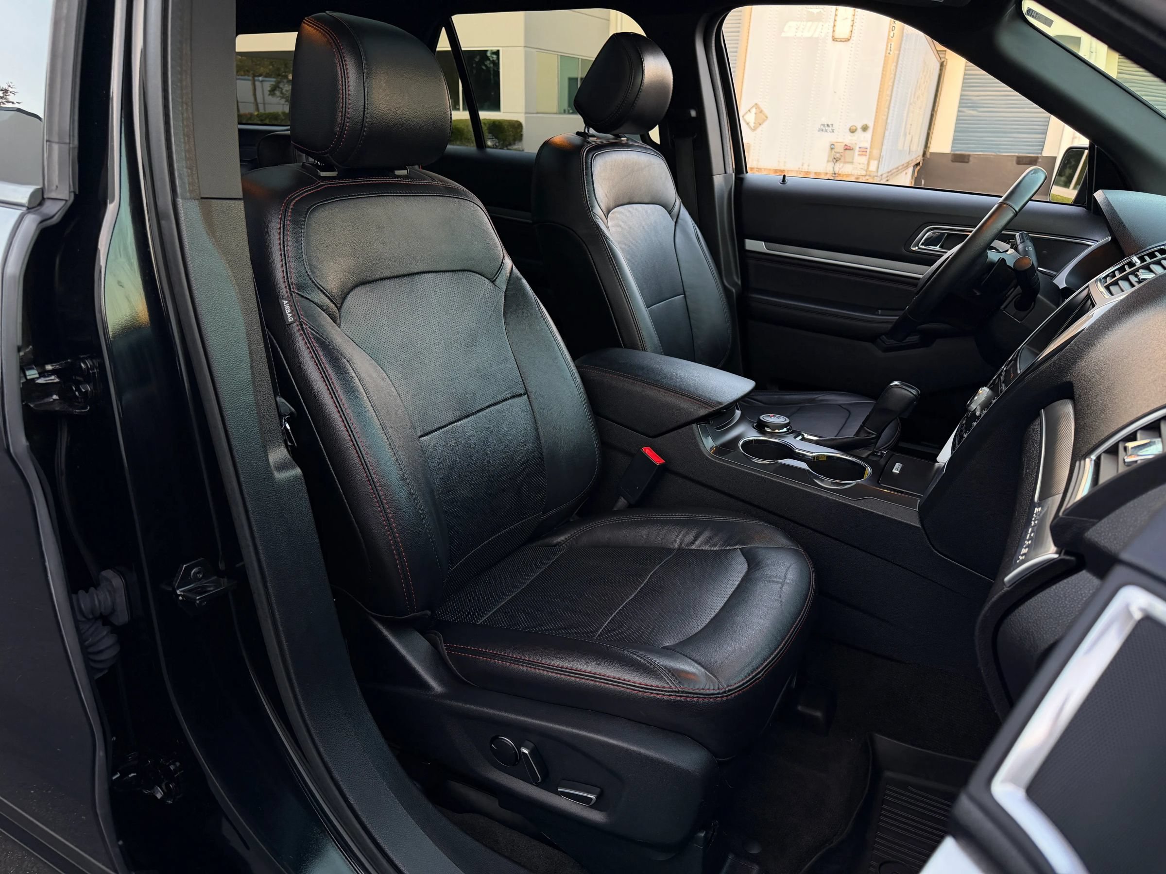 Used 2017 Ford Explorer Sport AWD/4WD image 24