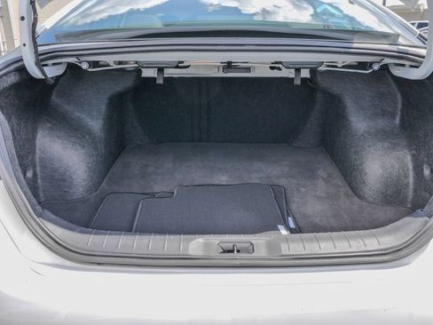 Used 2025 Nissan Altima 2.5 SV FWD image 15