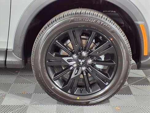 New 2025 Mitsubishi Eclipse Cross LE image 28