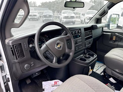New 2024 Chevrolet Express 3500 w/ Power Convenience Package RWD image 9