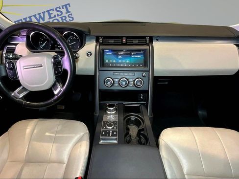 Used 2020 Land Rover Discovery Landmark AWD/4WD image 8