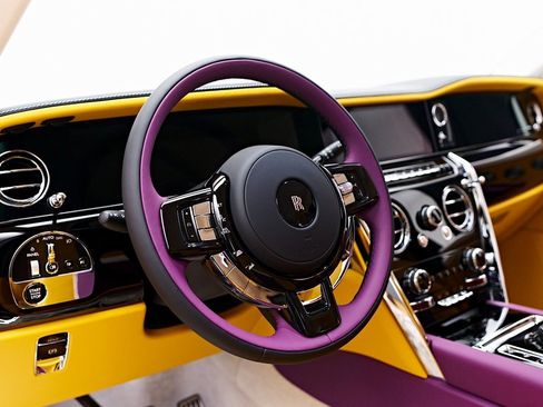 Used 2025 Rolls-Royce Cullinan image 45