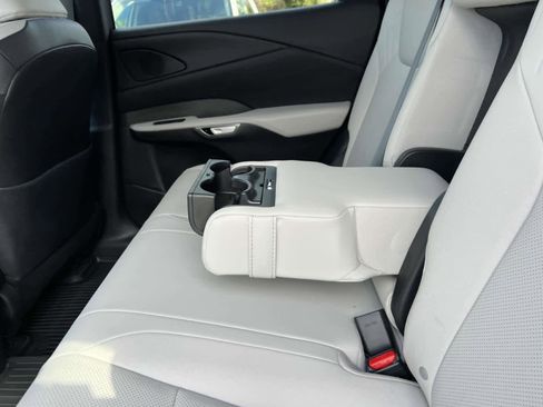 Used 2023 Lexus RX 350 Premium image 15