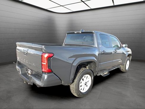 Used 2024 Toyota Tacoma SR5 image 6
