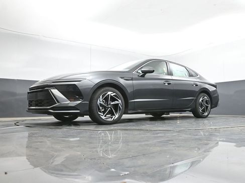 New 2026 Hyundai Sonata SEL FWD image 10