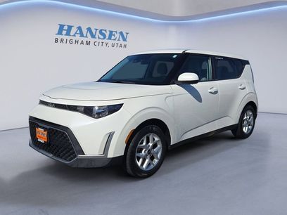 Used 2023 Kia Soul LX w/ LX Technology Package