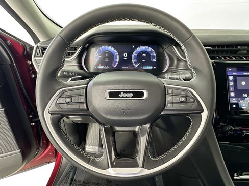 Used 2023 Jeep Grand Cherokee Laredo w/ Trailer Tow Prep Group (B) image 11