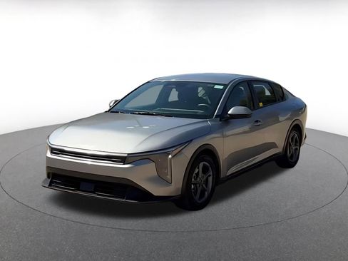 Used 2025 Kia K4 LXS image 7