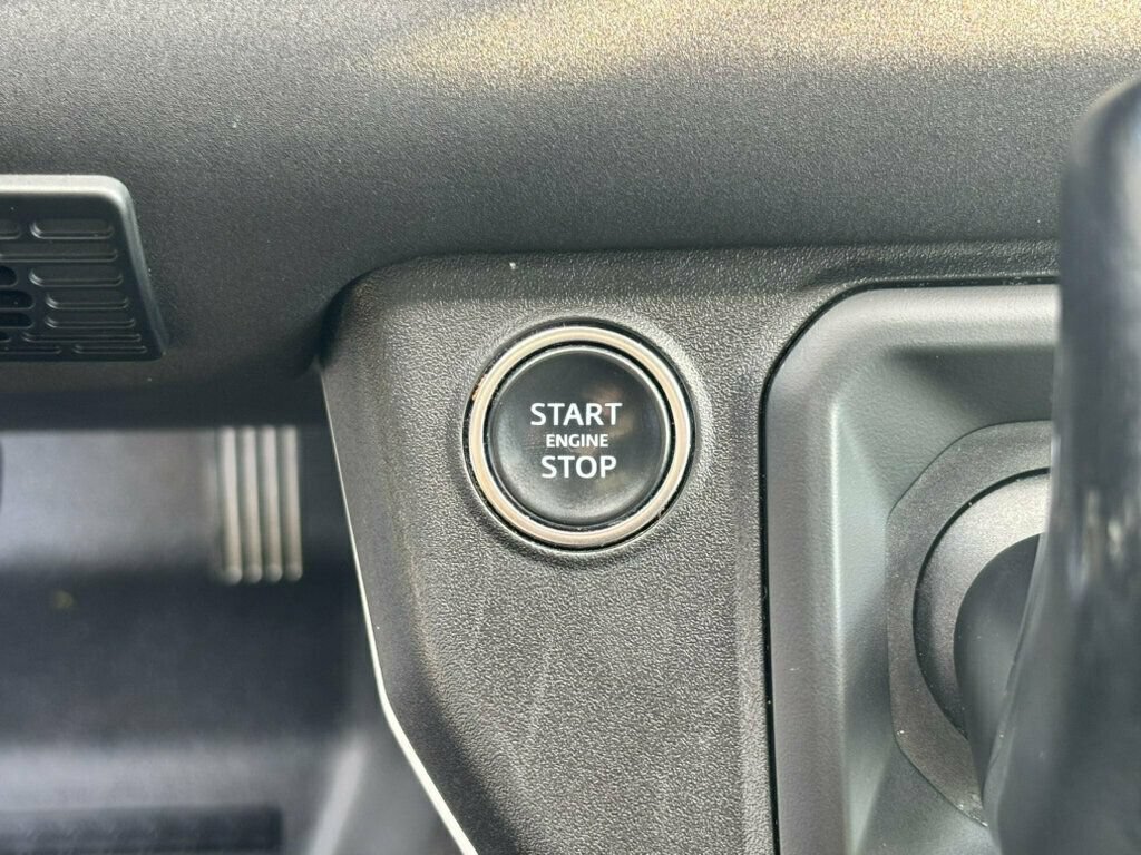 Used 2022 Land Rover Defender 110 X-Dynamic SE AWD/4WD image 34