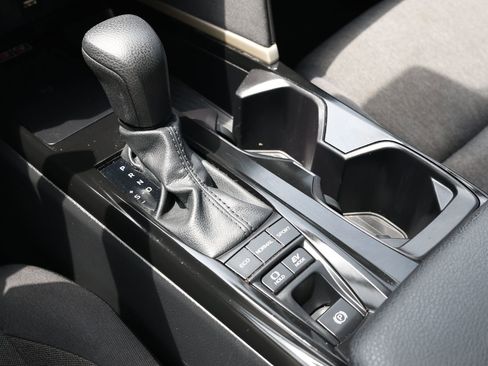 Used 2025 Toyota Camry LE FWD image 22