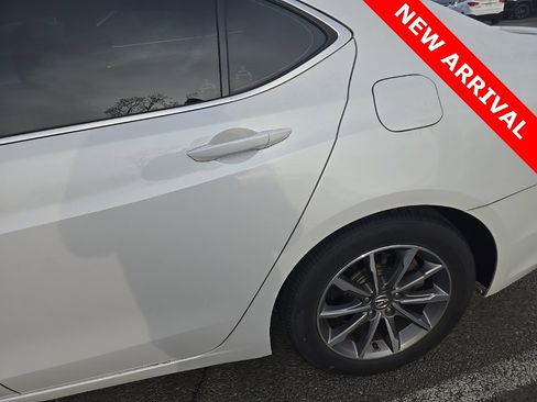 Used 2019 Acura TLX image 5