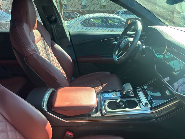 Used 2022 Audi SQ8 Prestige AWD/4WD image 10