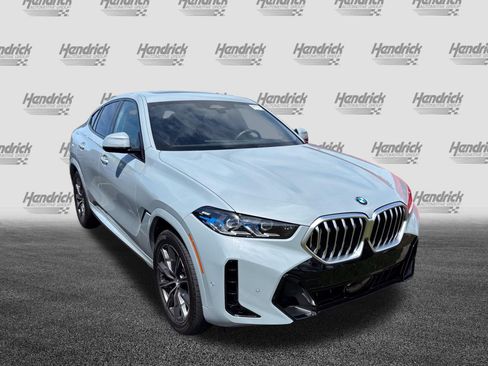 Used 2026 BMW X6 xDrive40i AWD/4WD image 3