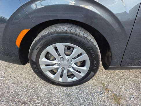 Used 2020 Kia Soul LX image 8