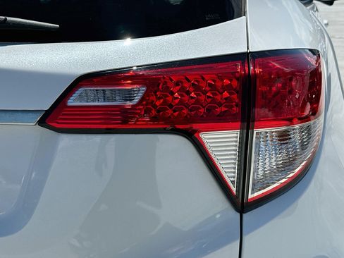 Used 2019 Honda HR-V EX image 30