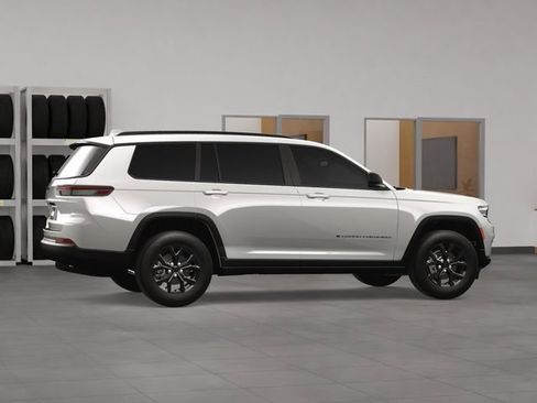 New 2024 Jeep Grand Cherokee L Altitude image 6
