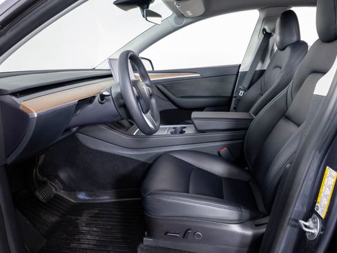 Used 2023 Tesla Model Y Long Range image 15