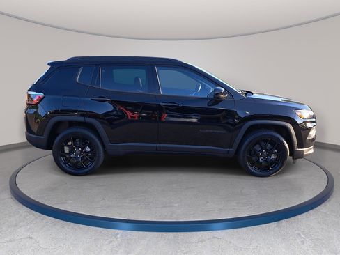 New 2026 Jeep Compass Latitude AWD/4WD image 4