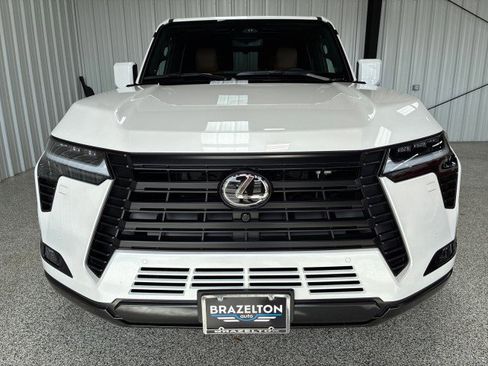 Used 2026 Lexus GX 550 image 5