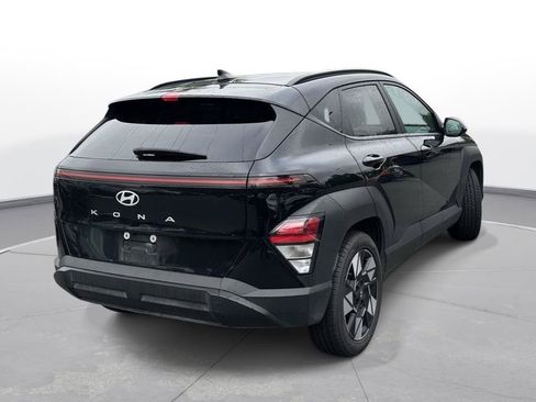 Used 2025 Hyundai Kona SEL FWD image 6