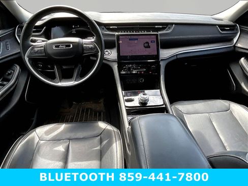 Used 2022 Jeep Grand Cherokee L Limited AWD/4WD image 8