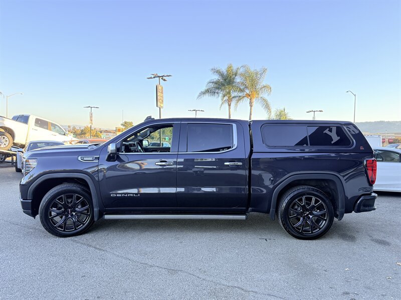 Used 2023 GMC Sierra 1500 Denali w/ Denali Reserve Package AWD/4WD image 4