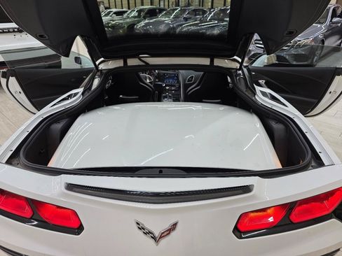 Used 2019 Chevrolet Corvette Stingray Coupe w/ Battery Protection Package RWD image 14
