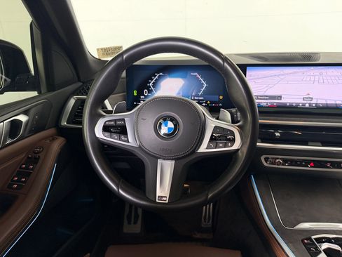 Used 2024 BMW X5 sDrive40i w/ M Sport Package RWD image 15