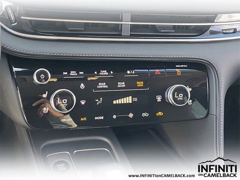 New 2026 INFINITI QX60 Luxe w/ Family Package image 30