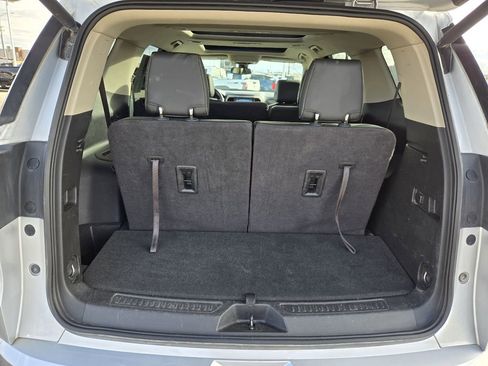 Used 2017 GMC Acadia Denali image 10