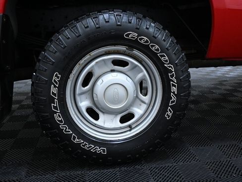 Used 2010 Ford F250 XL image 22