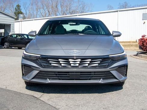 New 2026 Hyundai Elantra Limited image 3