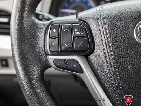 Used 2018 Toyota Sienna LE image 23