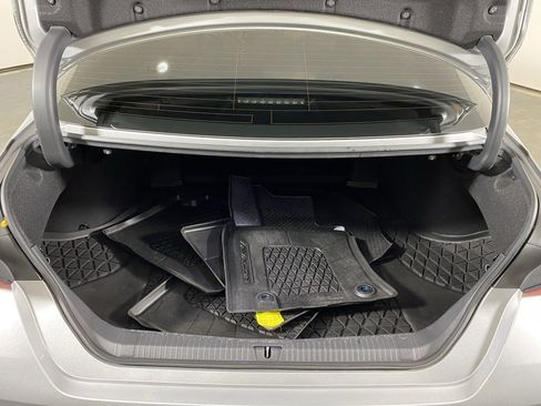 Used 2022 Toyota Avalon Touring image 30