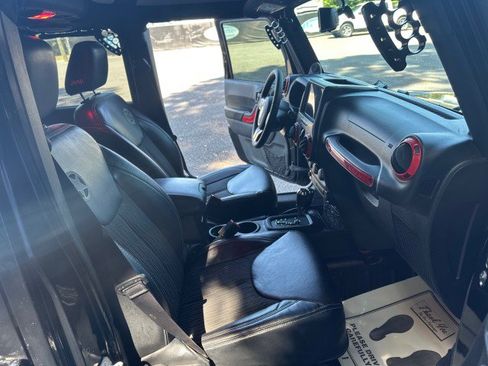 Used 2014 Jeep Wrangler Unlimited Sport AWD/4WD image 19