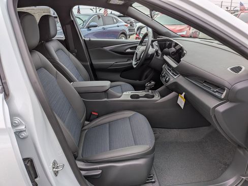 New 2026 Buick Envista Preferred FWD image 25