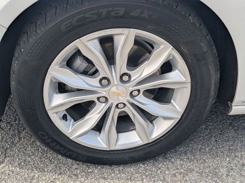 Used 2024 Chevrolet Malibu LT FWD image 13