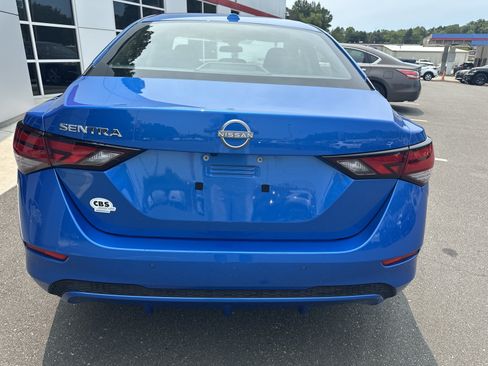 Used 2025 Nissan Sentra SV FWD image 7