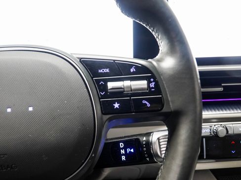 Used 2024 Hyundai Ioniq 6 Limited image 35